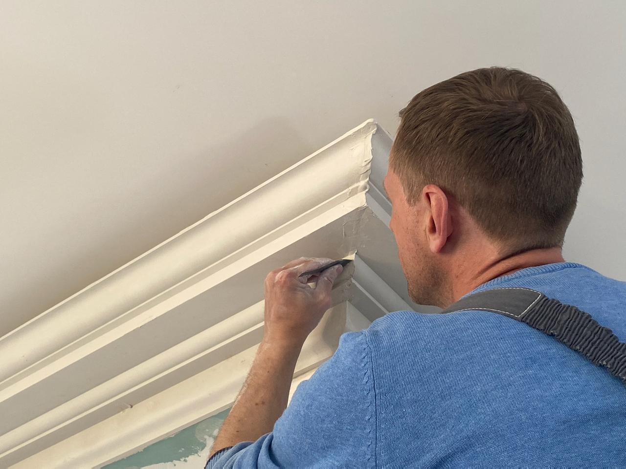 Монтаж лепнины