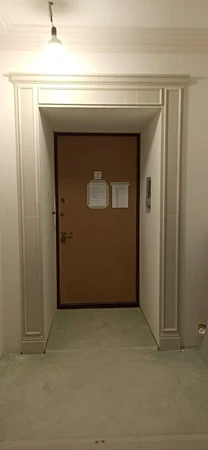 Гипсовое обрамление дверного проема в квартире на Ломоносовском проспекте — завод «ЭКОЛЕПНИНА»